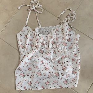 Adjustable crop top